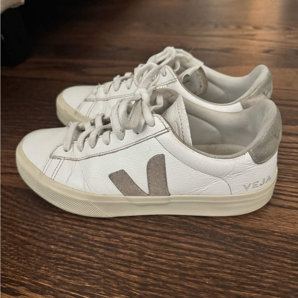Veja Sneakers